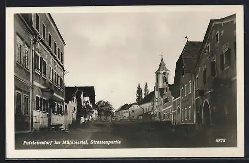 AK Putzleinsdorf im Mühlviertel, Tabak-Trafik, Strassenpartie mit Kirche