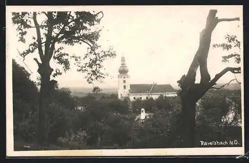 AK Ravelsbach /N. Ö., Kirche mit Umgebung aus der Vogelschau