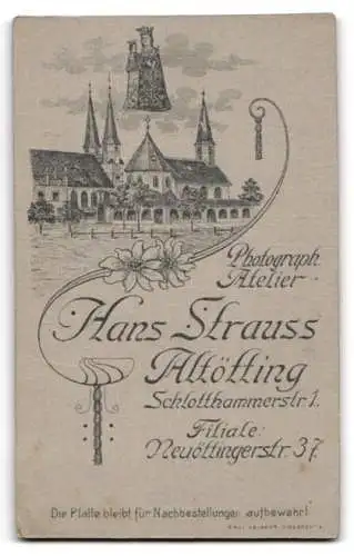 Fotografie Hans Strauss, Altötting, Schlotthammerstr. 1, Neuöttingerstr. 37, Junge Dame im modischen Kleid