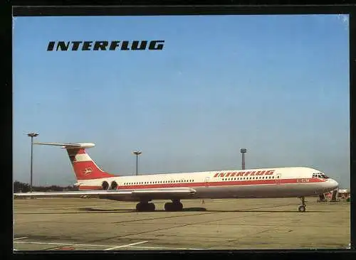 AK Flugzeug IL-62 der Interflug nach der Landung