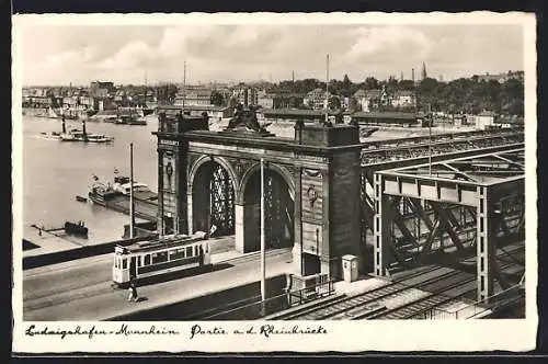 AK Ludwigshafen - Mannheim, Strassenbahn auf der Rheinbrücke