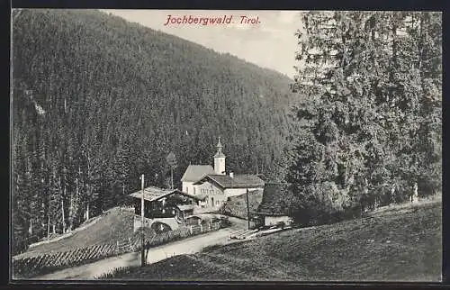 AK Jochberg /Tirol, Jochbergwald mit Kirche