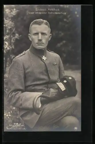 Foto-AK Sanke Nr. 649: Leutnant Nielebock in Uniform mit Pour le Mérite, erfolgreicher Beobachtungsflieger