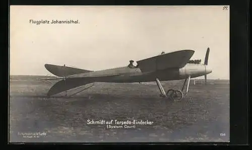 Foto-AK Sanke Nr. 156: Berlin-Johannisthal, Schmidt auf Torpedo-Eindecker (System Court)