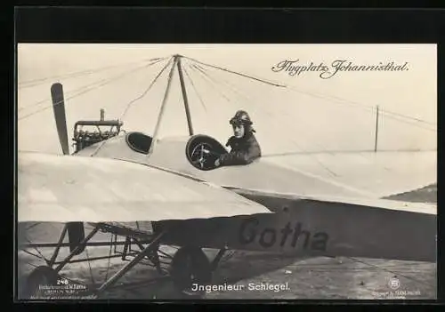 Foto-AK Sanke Nr. 246: Berlin, Flugplatz Johannisthal, Ingenieur Schlegel im Flugzeug
