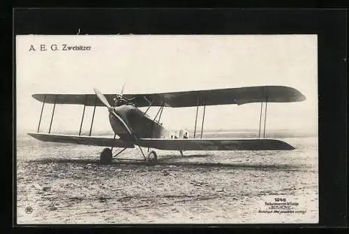 Foto-AK Sanke Nr. 1046: A. E. G. Zweisitzer Doppeldecker-Flugzeug