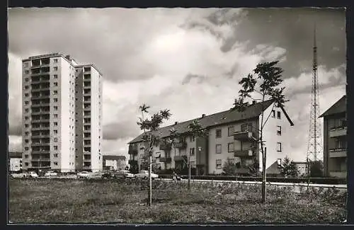 AK Landau /Pfalz, Thomas-Nast-Strasse mit neuem Hochhaus