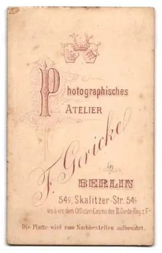 Fotografie F. Gericke, Berlin, Skalitzer Str, 54, Jugendlicher in Anzug und Krawatte, Portrait