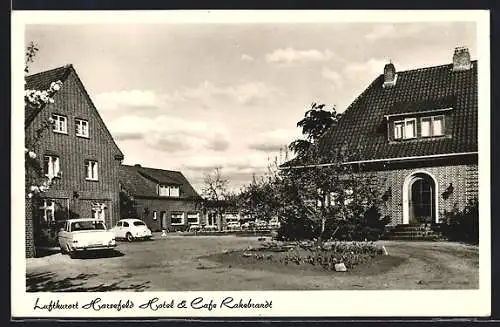 AK Harsefeld, Hotel-Cafe Rakebrandt in der Jahnstrasse 5, VW-Käfer