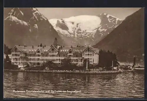 AK Balholm im Sognefjord, Modernes Touristenhotel