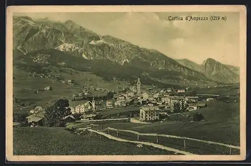 AK Cortina d`Ampezzo, Ortsansicht mit Bergpanorama