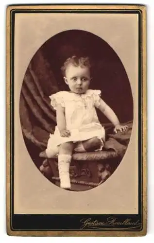 Fotografie Gustav Bouilland, Macon, 19, Quai du Nord, 19, Kleines Kind im weissen Hemd