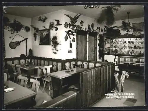 AK Bad Hofgastein, Gasthaus Bergkristallstüberl H. u. M. Bacher, Anger 77, Innenansicht