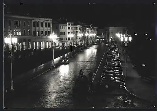 AK Belluno, Notturno in Piazza dei Martiri
