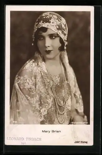 AK Schauspielerin Mary Brian mit Perlenketten