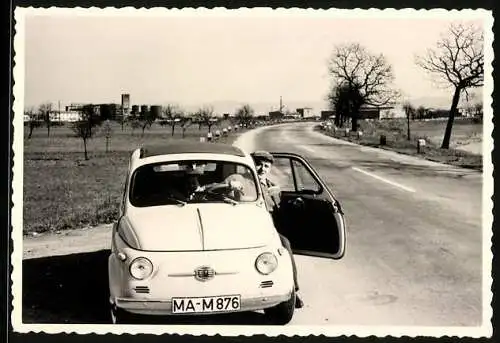 Fotografie Auto Fiat 500, PKW mit Faltdach