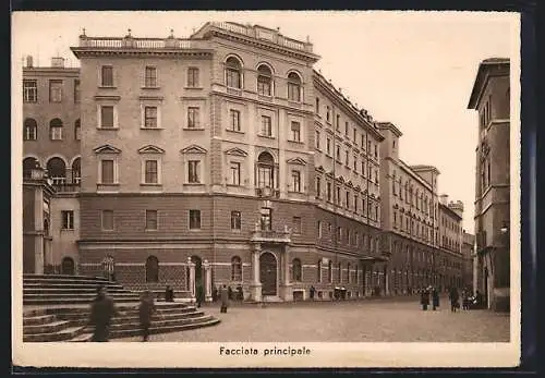 AK Roma, Facciata principale