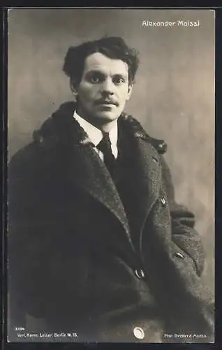AK Schauspieler Alexander Moissi im Mantel