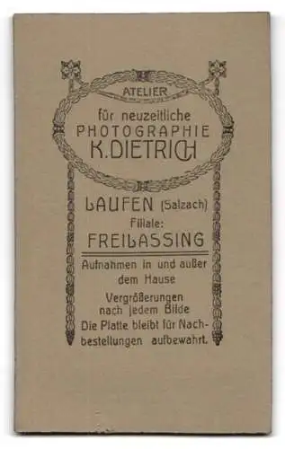 Fotografie Karl Dietrich, Laufen /Salzach, Junge Dame im schwarzen Kleid