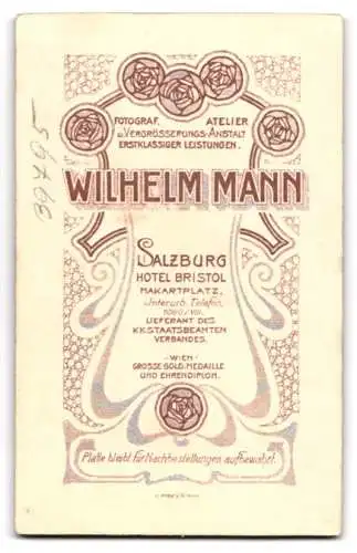 Fotografie Wilhelm Mann, Salzburg, Makartplatz, Bürgerlicher Herr im Anzug