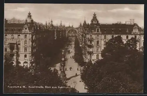 AK Frankfurt a. M., Kaiserstrasse, Blick zum Bahnhof