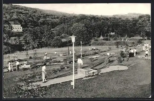 AK Iserlohn, Besucher auf dem Minigolfplatz