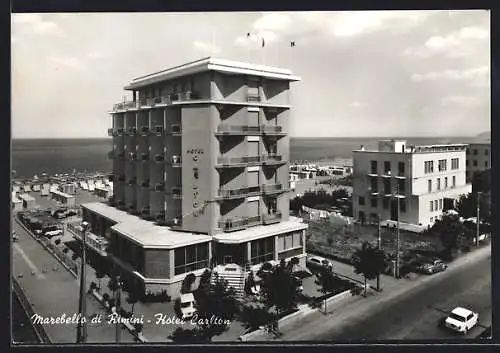 AK Marebello di Rimini, Hotel Carlton mit Seeblick aus der Vogelschau