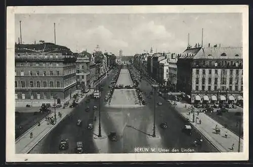 AK Berlin, Strasse Unter den Linden mit Passanten