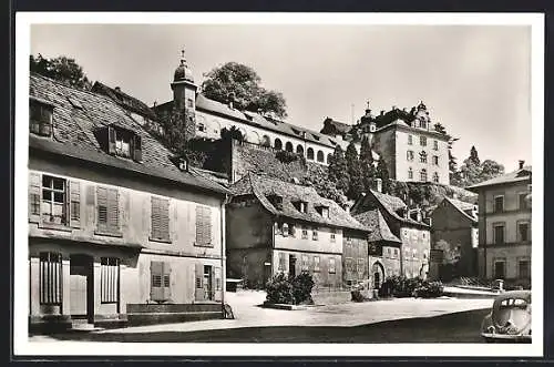 AK Baden-Baden, Strasse am Marktplatz mit neuem Schloss