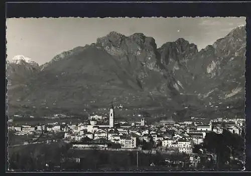 AK Belluno, Panorama con le Prealpi