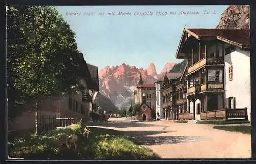 AK Landro, Strassenpartie mit Blick auf Monte Cristallo