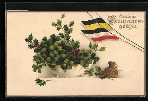 AK Neujahr, Schüssel mit Kleeblatt und Beerenlaub, Fahne aus Deutschland / Österreich