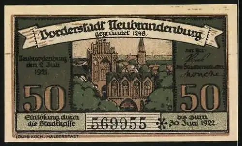 Notgeld Neubrandenburg 1921, 50 Pfennig, Vorderseite mit Kirche und Wappen, Rückseite mit Stadtansicht und Seriennummer