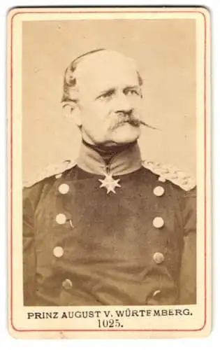 Fotografie unbekannter Fotograf und Ort, Generalfeldmarschall August von Württemberg in Uniform mit Halsorden