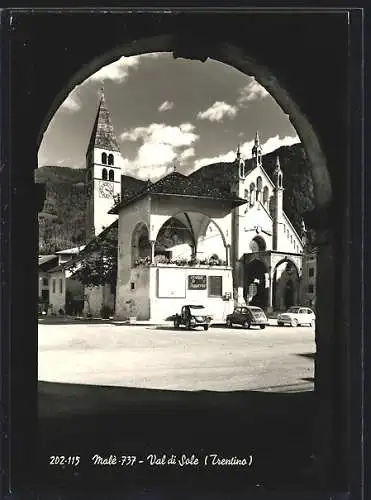 AK Malè /Val di Sole, Kirche im Sonnenschein