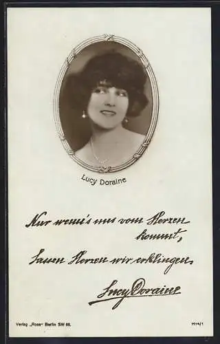 AK Schauspielerin Lucy Doraine mit lächelndem Gesicht