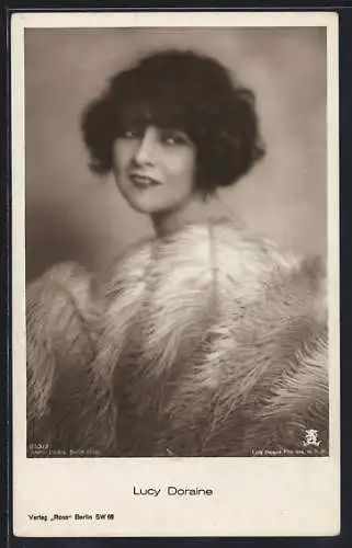 AK Schauspielerin Lucy Doraine im Kostüm ihrer Filmrolle
