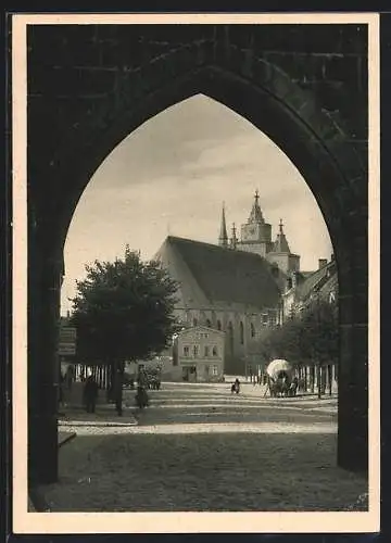 AK Zerbst, Heidetor im gotischen Stil und St. Nikolai-Kirche