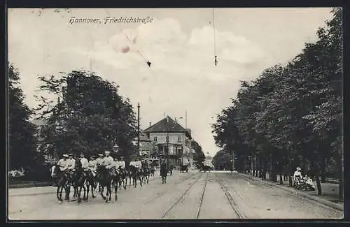 AK Hannover, Friedrichstrasse mit Reitern