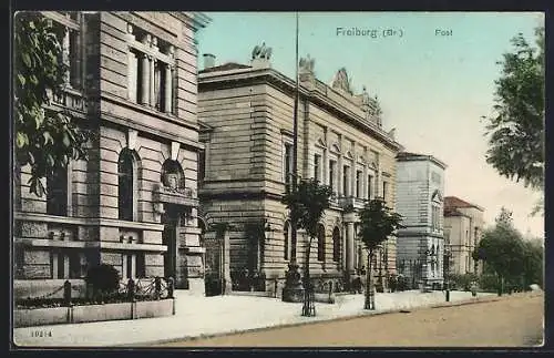 AK Freiburg i. B., Eisenbahnstrasse mit Post