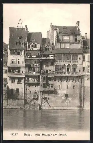 AK Basel, Alte Häuser am Rhein