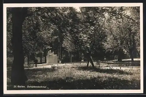 AK St. Gallen, Parkidylle mit Soldatendenkmal