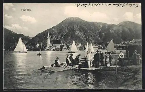 AK Egern, Ruderer am Flussufer