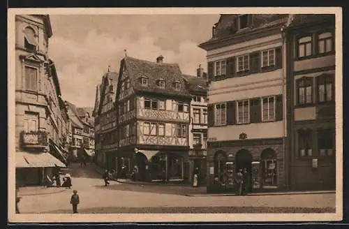 AK Aschaffenburg a. M., Strasse am Scharfeck mit Geschäft