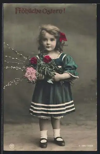 Foto-AK RPH Nr. 5865: niedliches Mädchen mit Blumenstrauss