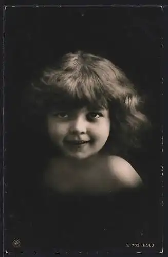 Foto-AK RPH Nr. 6560: niedliches lächelndes Mädchen
