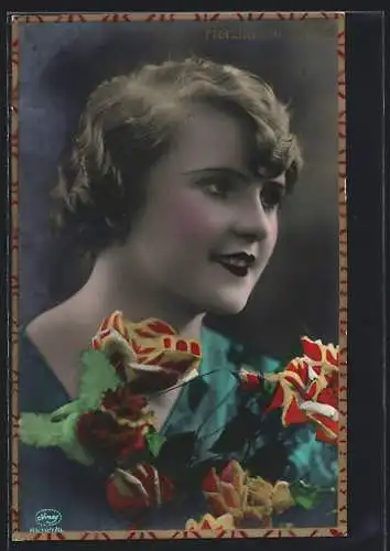 Foto-AK Amag Nr. 64197 /4: Fräulein mit Rosen