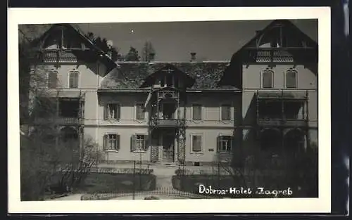 AK Zagreb, Dobrna-Hotel im Sonnenschein