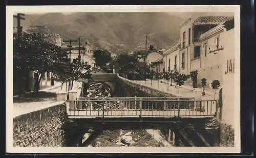 AK La Guarayra, Ortspartie