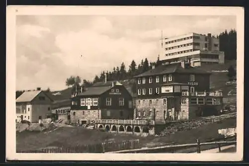 AK Bily Kriz, Turistická útulna u Danku a hotel Sulov